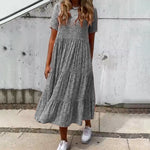 Short-sleeved dress with floral print