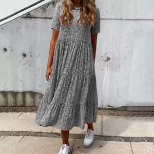 Short-sleeved dress with floral print