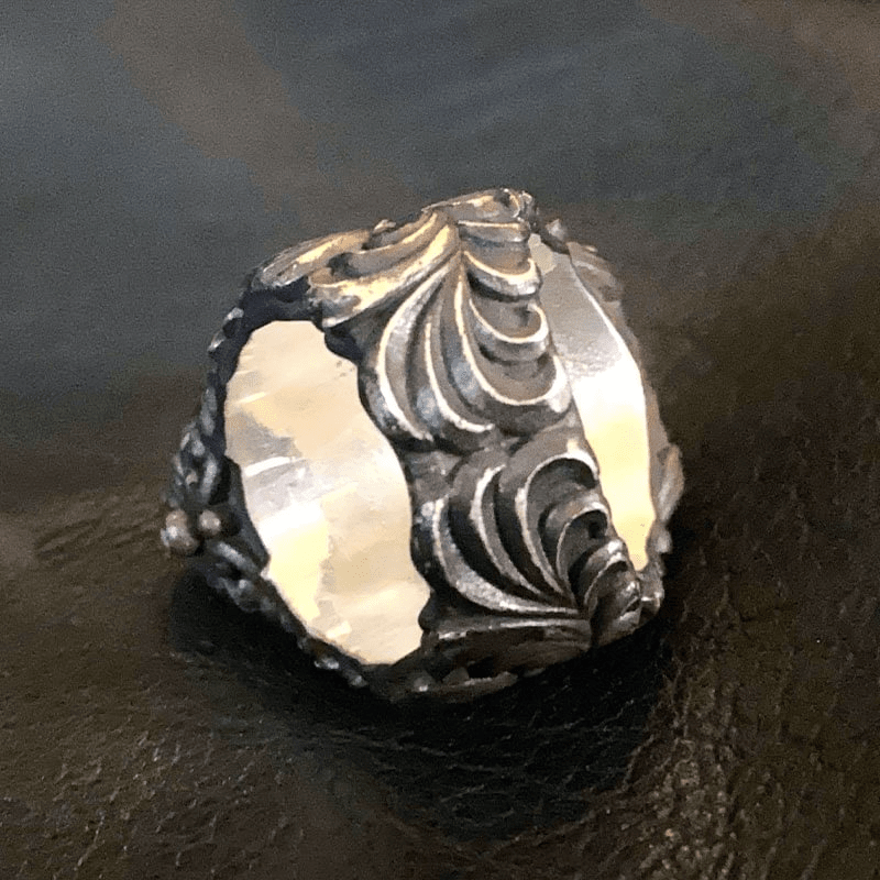💀💀Vintage polish floral armor antler skull ring