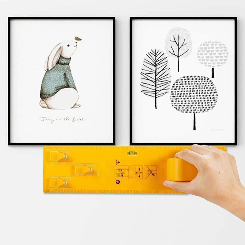Saker Photo Frame Hanging Tool