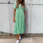 Short-sleeved dress with floral print